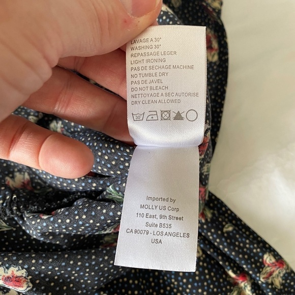 Molly Bracken 3/4 Sleeve Black 1/2‎ Zip Flower Print V-neck Jumpsuit Size Large - Picture 10 of 16